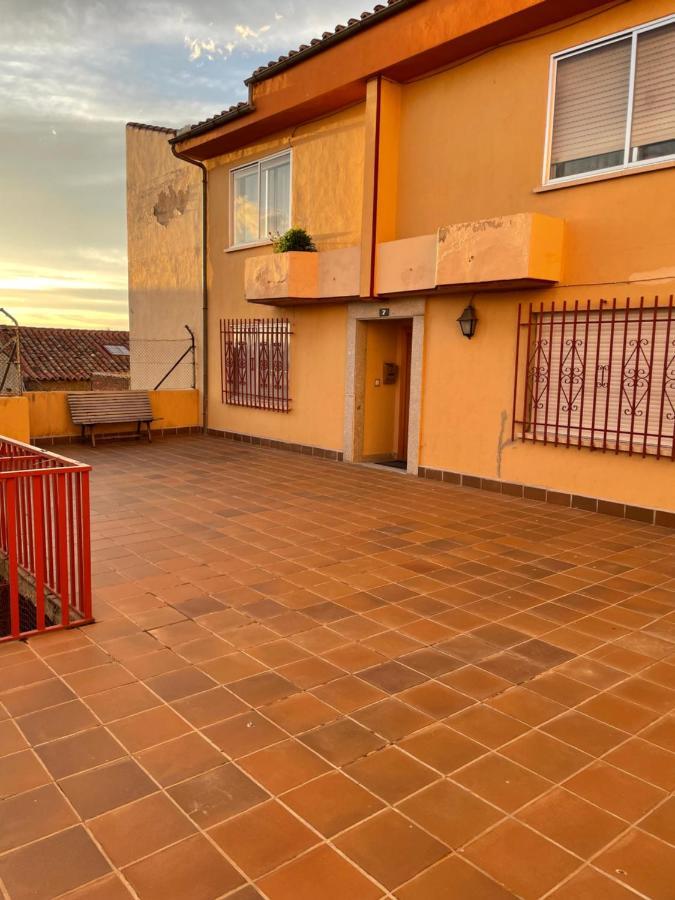 Apartamento Turistico Avila Vut Exterior foto